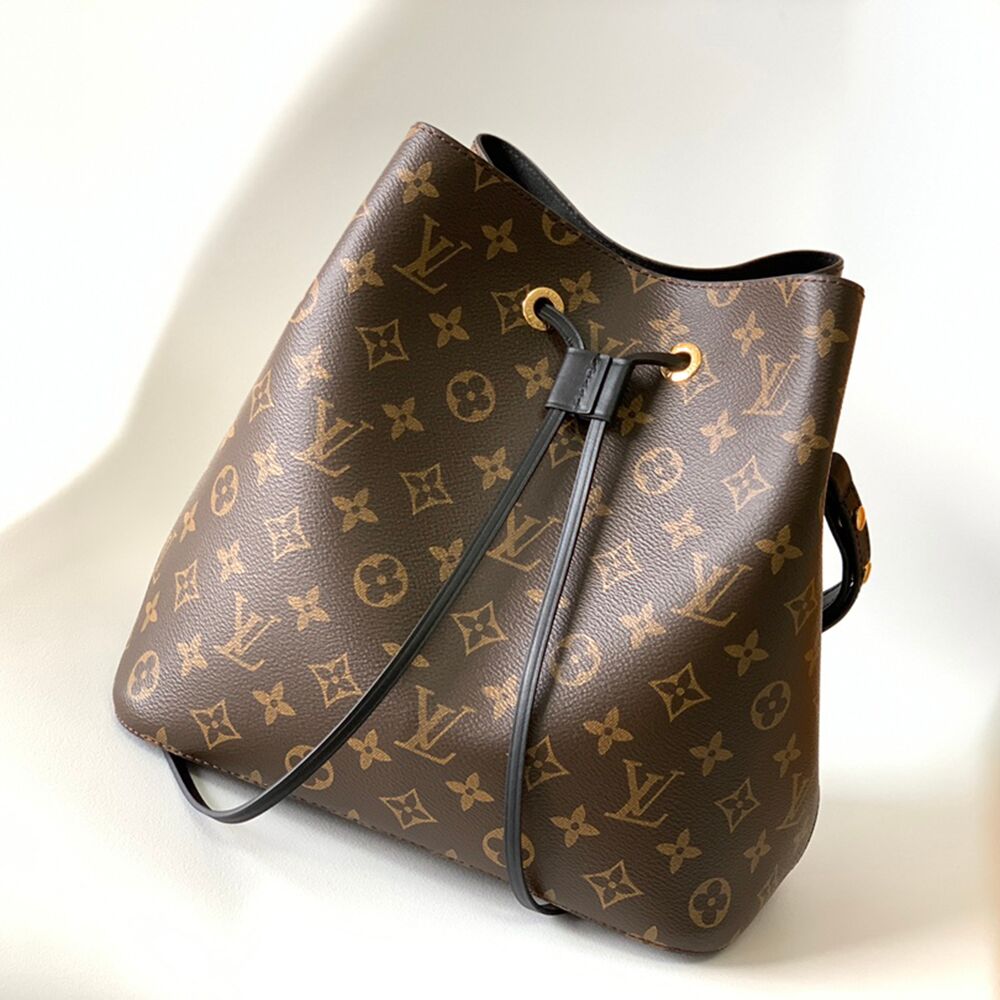 Louis Vuitton NéoNoé MM Monogram Coated Canvas LVB-018