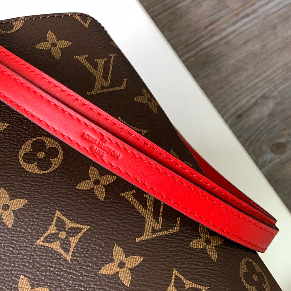 Louis Vuitton NéoNoé MM Monogram Coated Canvas LVB-019