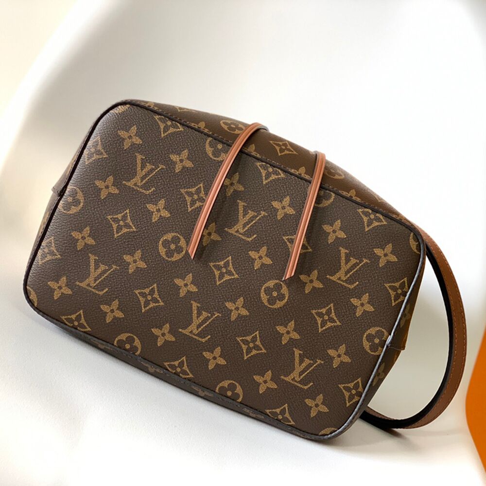 Louis Vuitton NéoNoé MM Monogram Coated Canvas LVB-020