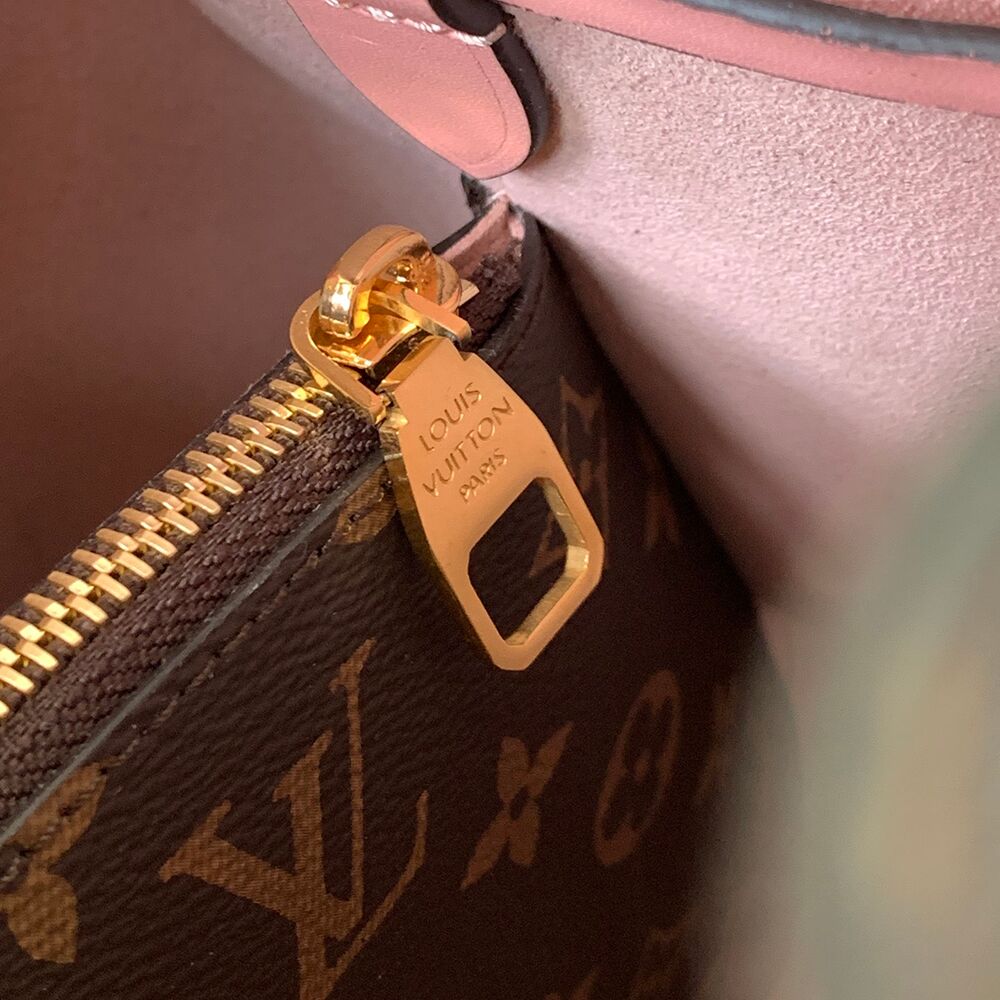 Louis Vuitton NéoNoé MM Monogram Coated Canvas LVB-021