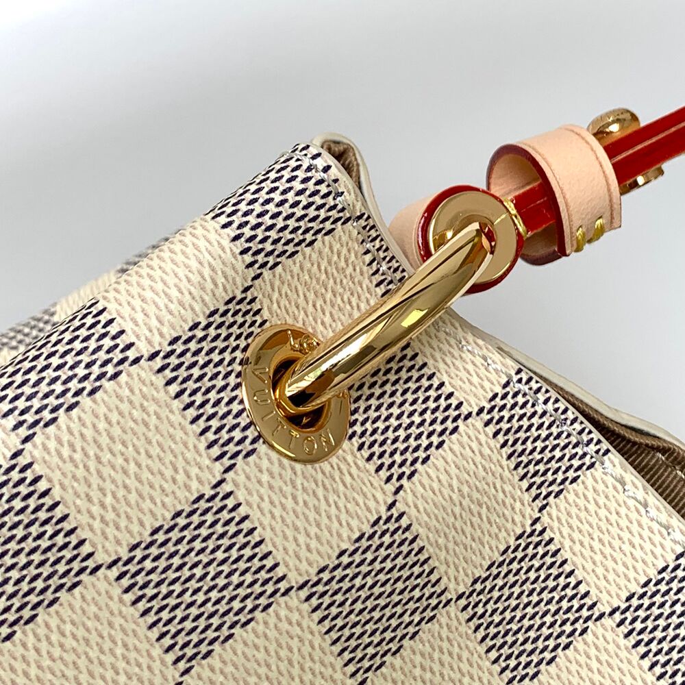 Louis Vuitton LV Graceful MM Monogram Canvas LVB-032