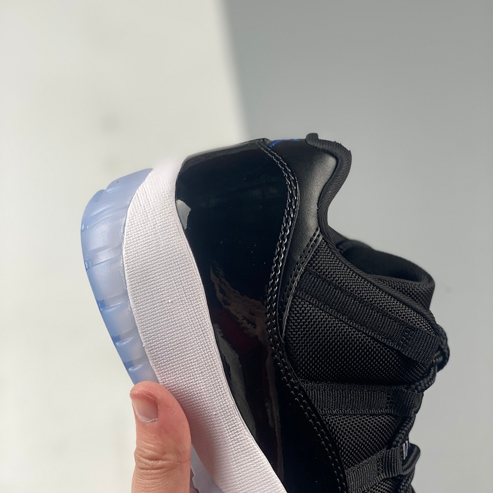 Jordan 11 Retro Low Space Jam