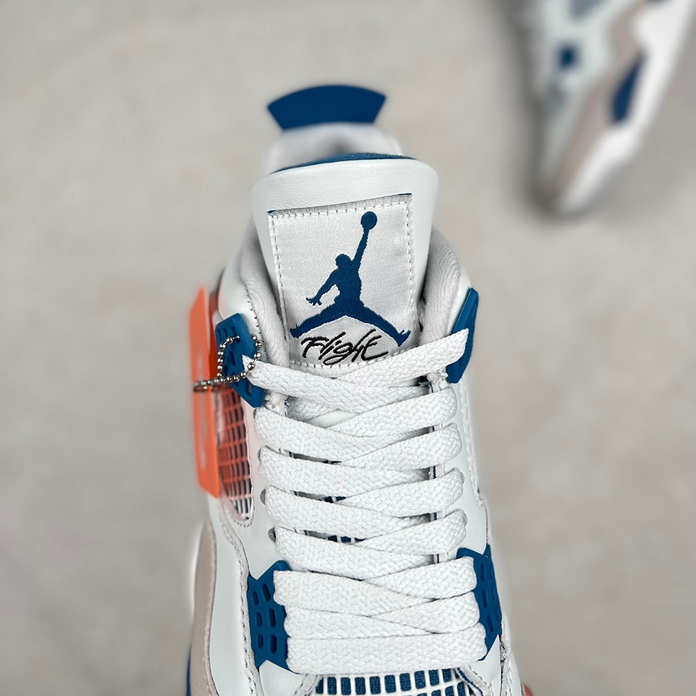 Jordan 4 Retro Military Blue (2024)