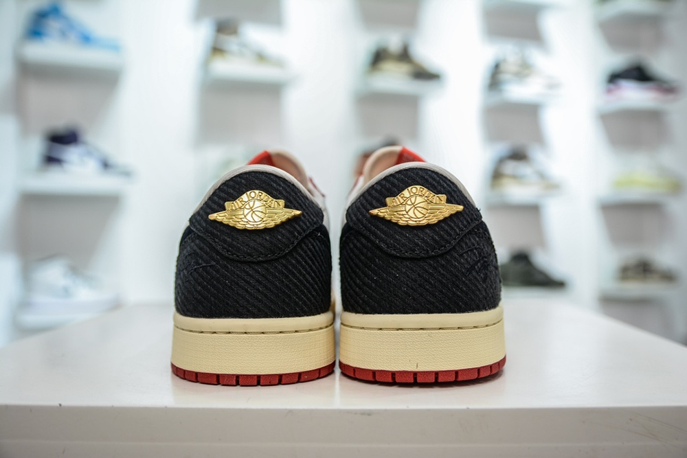 Jordan 1 Retro Low OG Trophy Room Away