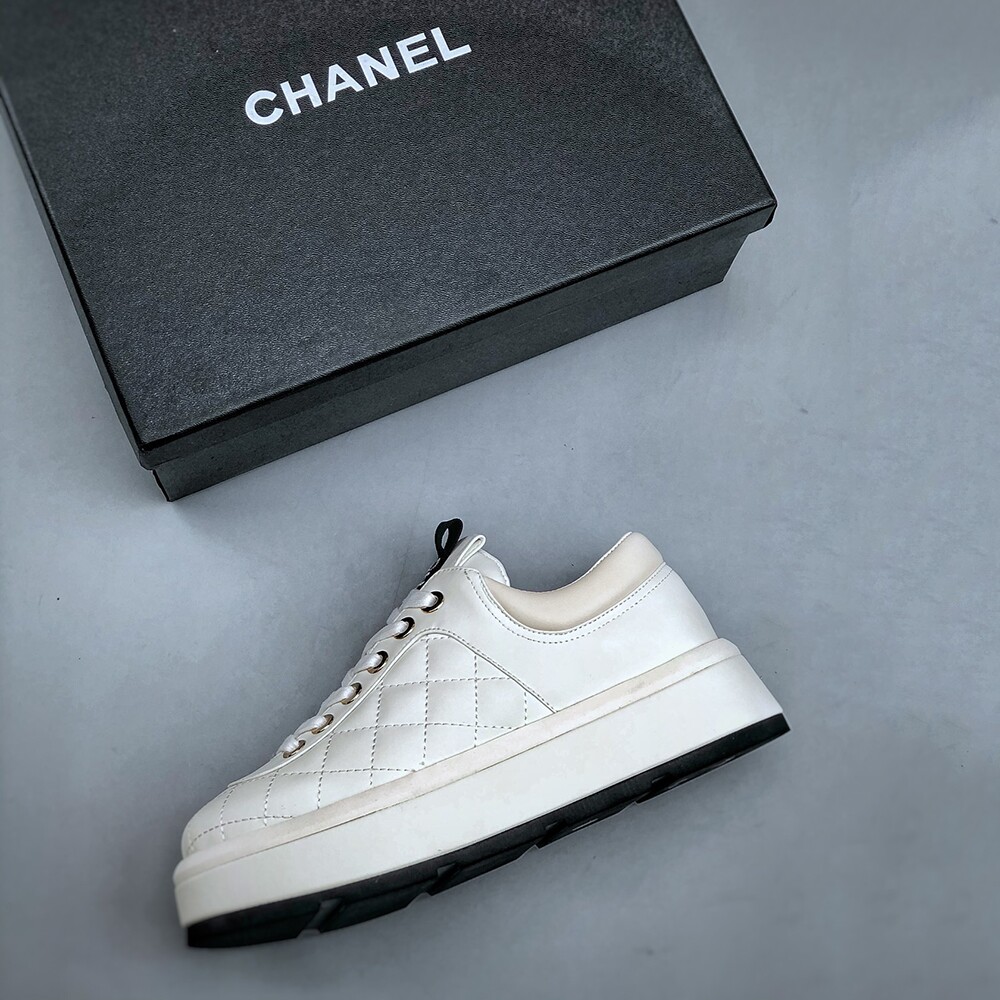 Chanel Popular Black And White Sneakers