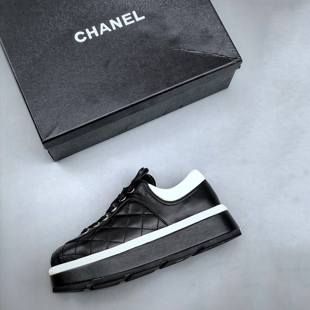 Chanel Popular Black White Sneakers