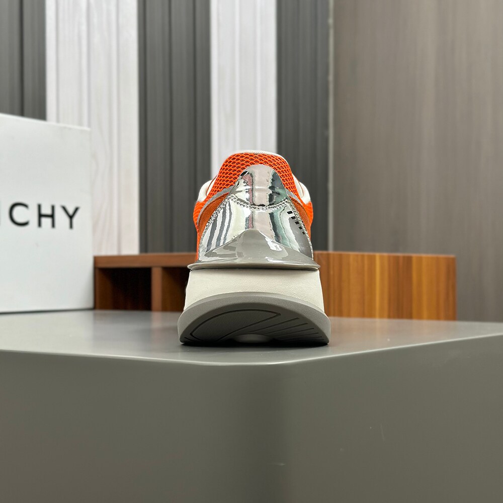 Givenchy Fashion Runner Sneaker GV-004