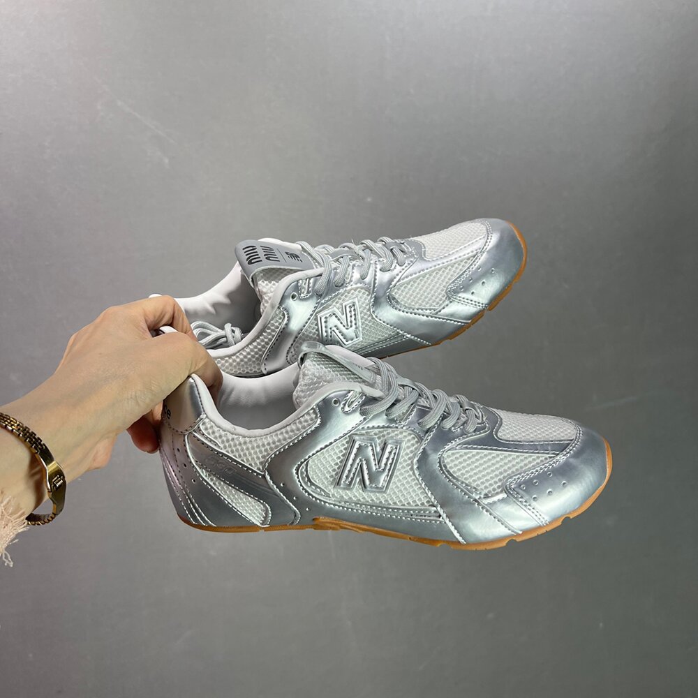 New Balance x MiuMiu 530 Sneakers NB-006