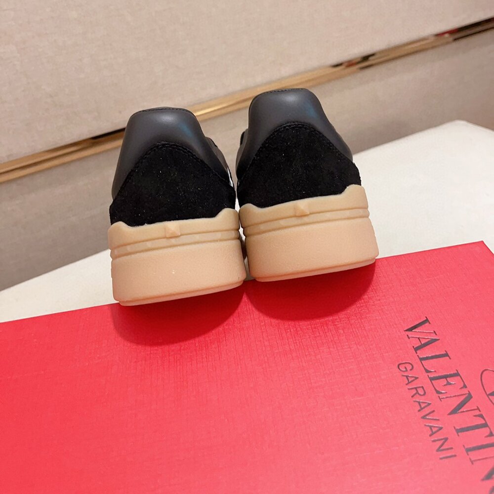 Valentino Garavani Street Style Leather Sneakers VA-003