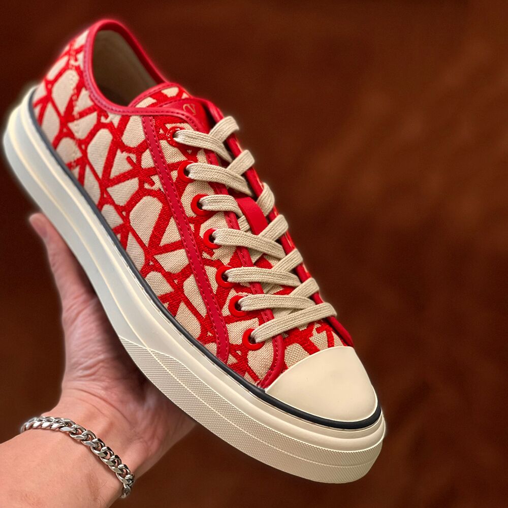 Valentino Garavani Lace-Up Canvas Sneakers VA-015