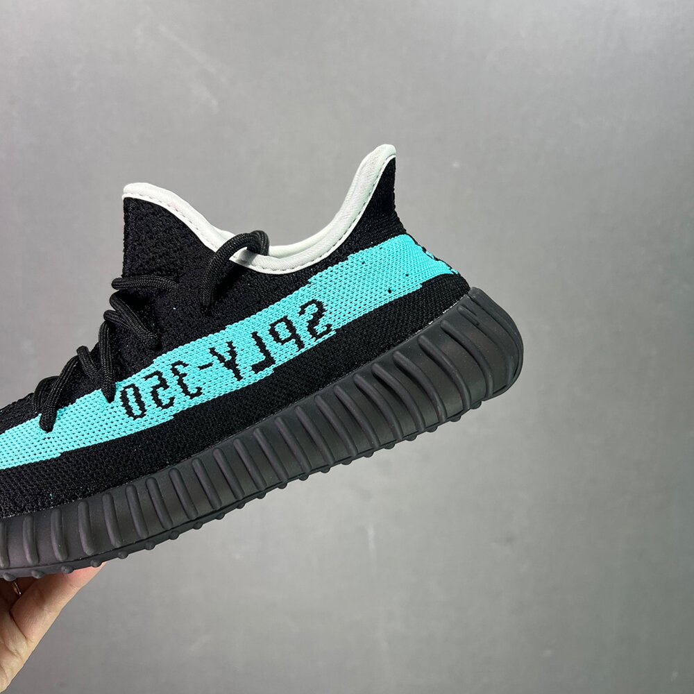 Adidas Yeezy Boost 350 V2 Sneakers YE-001