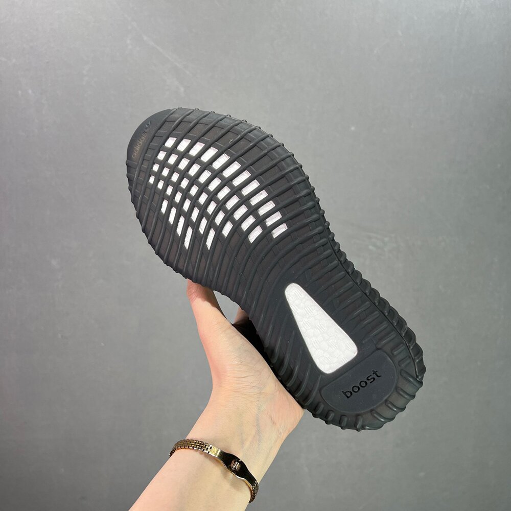 Adidas Yeezy Boost 350 V2 Sneakers YE-001