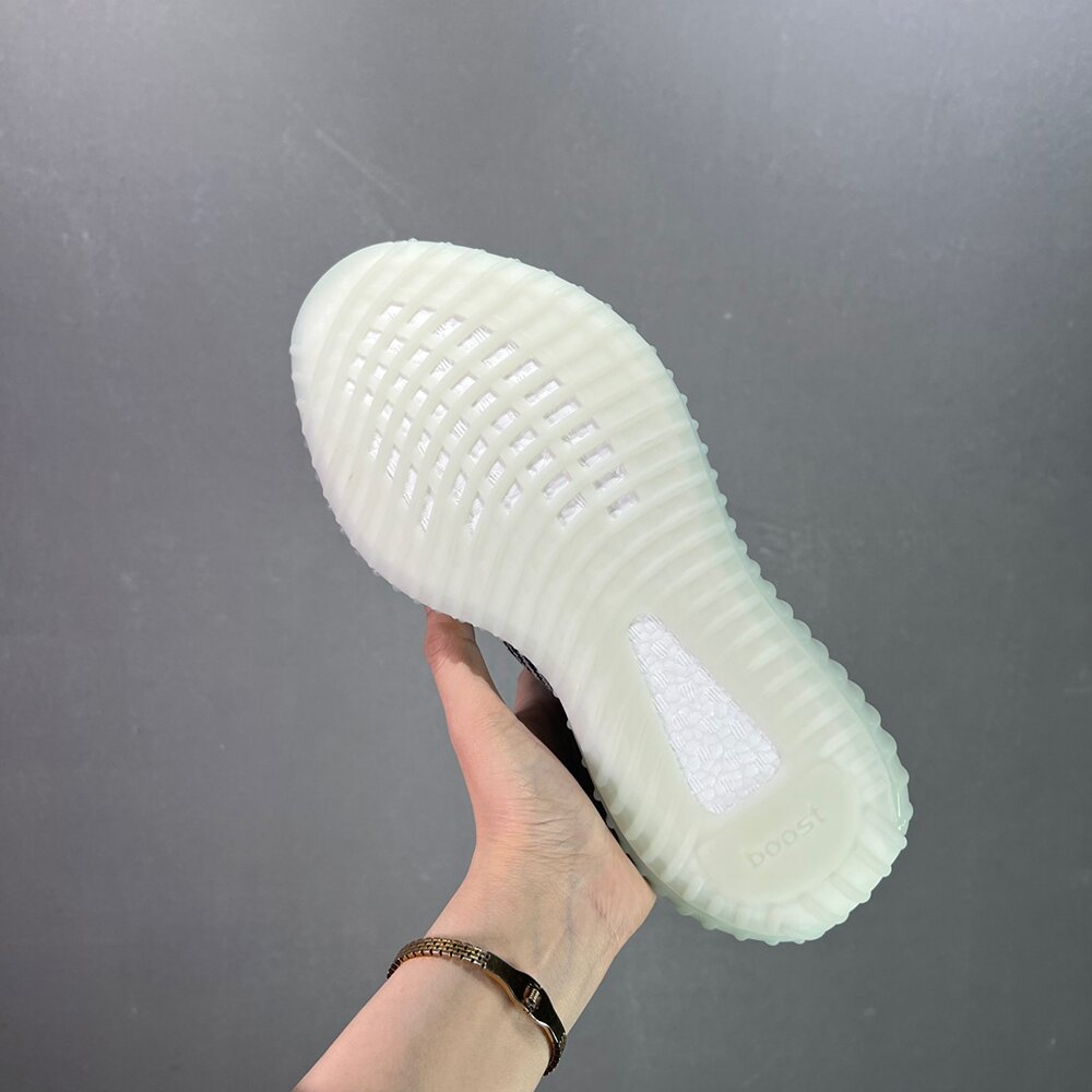 Adidas Yeezy Boost 350 V2 Sneakers YE-003