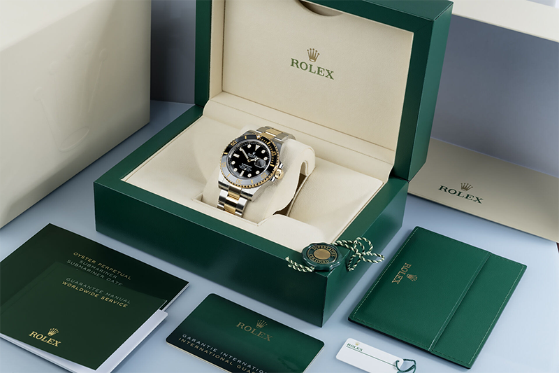 Rolex Submariner 40mm Black Dial Stainless Steel and Yellow Gold Bracelet RL-004